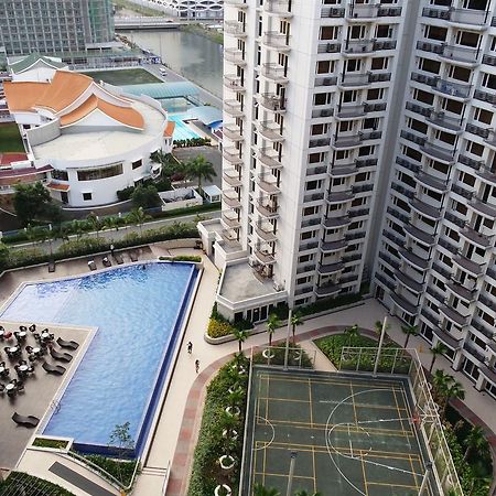 Solemare Parksuites Condominium - Condo R Us Manila Kültér fotó