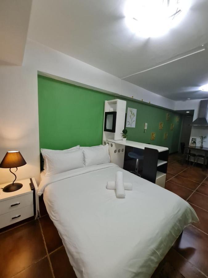 Solemare Parksuites Condominium - Condo R Us Manila Kültér fotó
