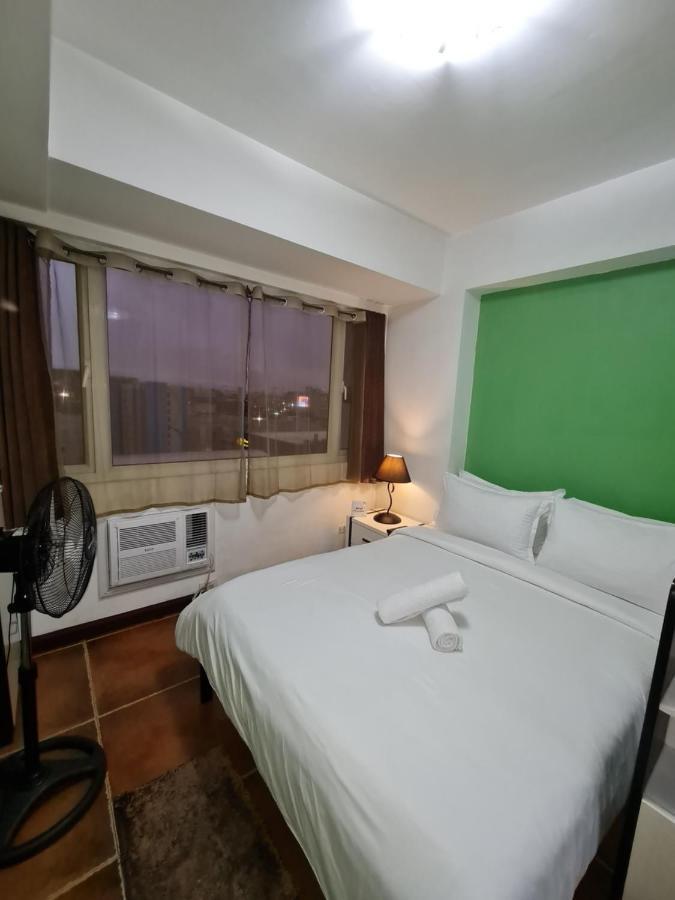 Solemare Parksuites Condominium - Condo R Us Manila Kültér fotó