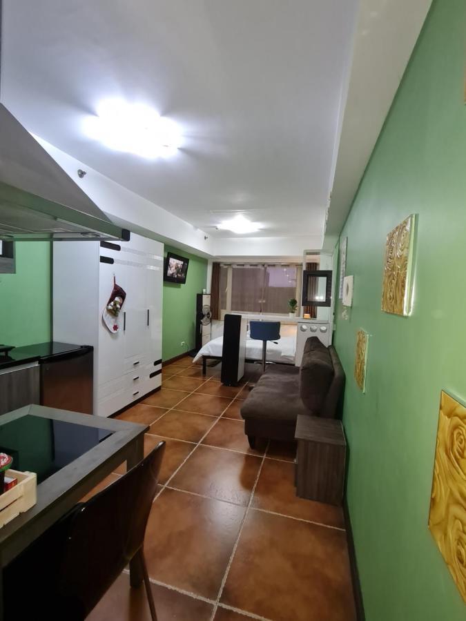 Solemare Parksuites Condominium - Condo R Us Manila Kültér fotó